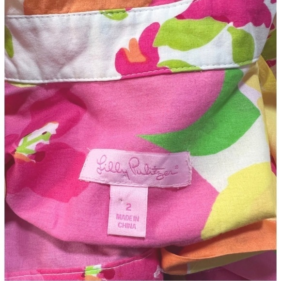 Lilly Pulitzer Sz 2 Floral Print Button Down Front Shirt xs Hottie Pink Punch - Picture 4 of 5